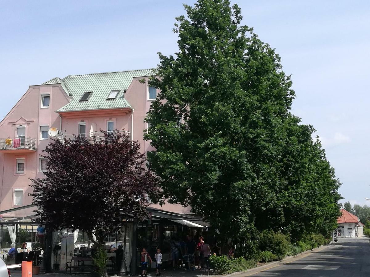 Niki Apartman Heviz Luaran gambar